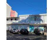 Vendo terreno con salones comerciales y vivienda en ciudad del este barrio catedral