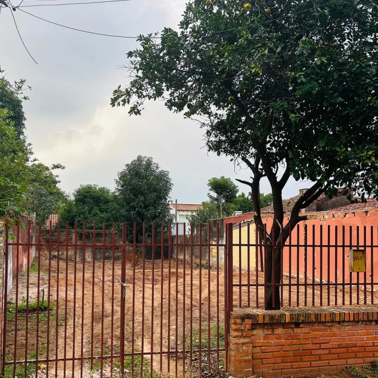 Vendo terreno de 360 m2 en Ycua sati Asunción — foto 2