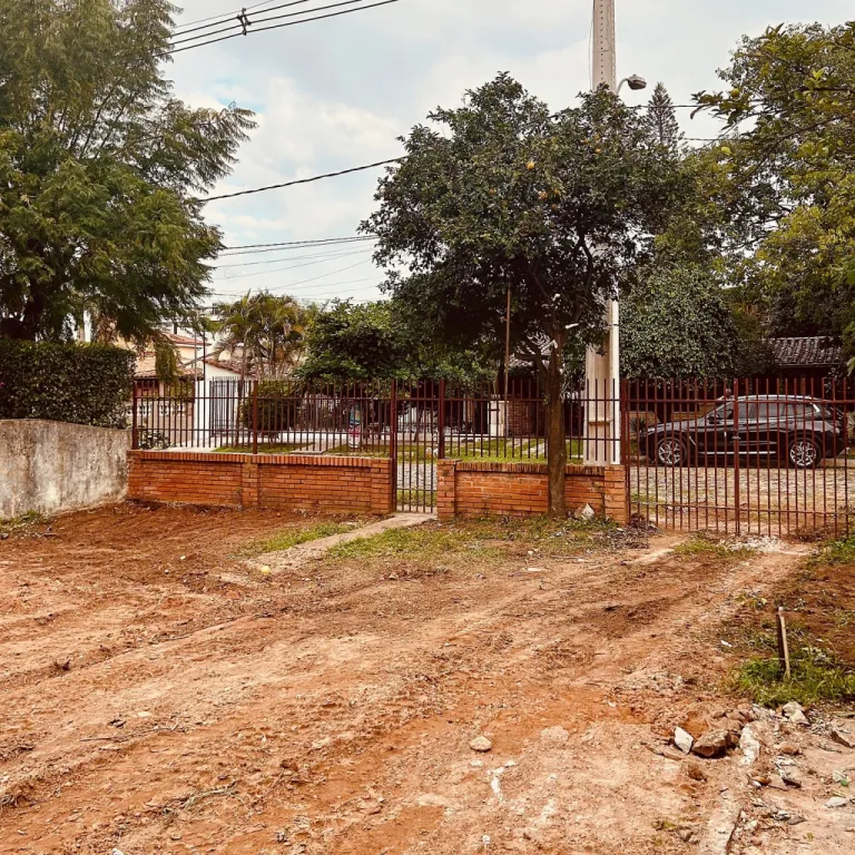 Vendo terreno de 360 m2 en Ycua sati Asunción — foto 3