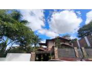 VENDO CASA EN CIUDAD DEL ESTE
