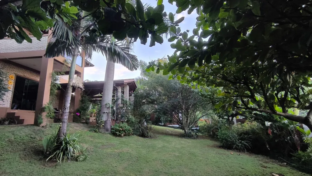 VENDO CASA EN CIUDAD DEL ESTE — foto 2