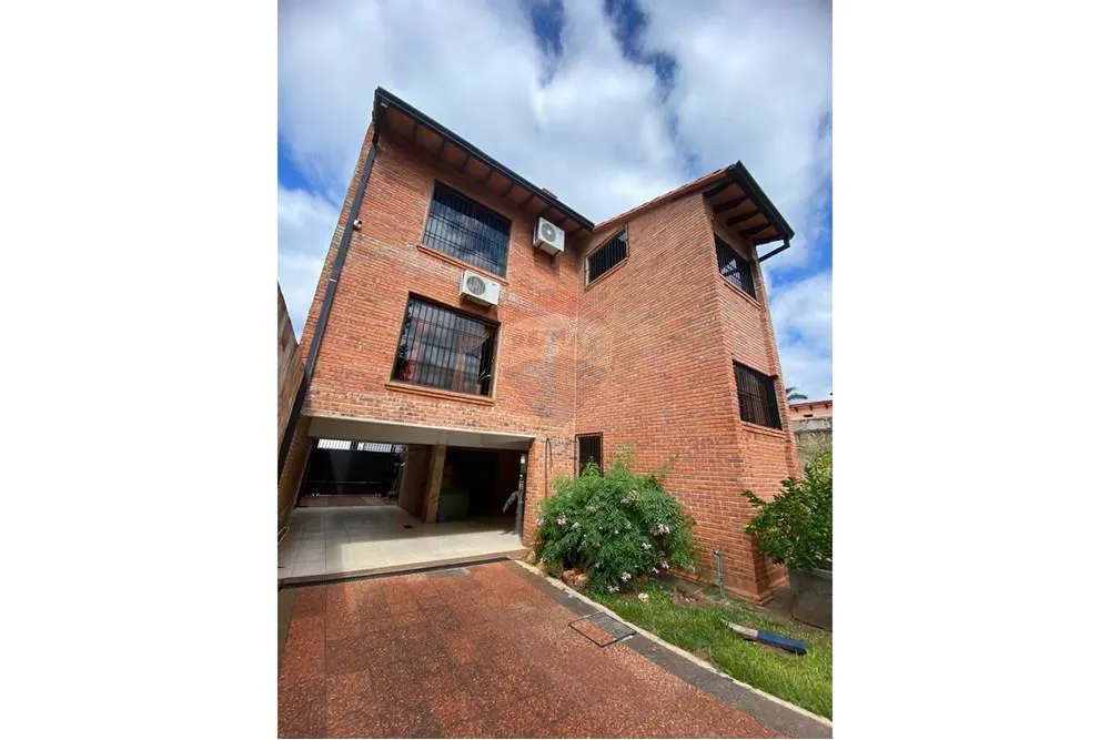 Casa - Venta - Paraguay Asunción Los Laureles — foto 2