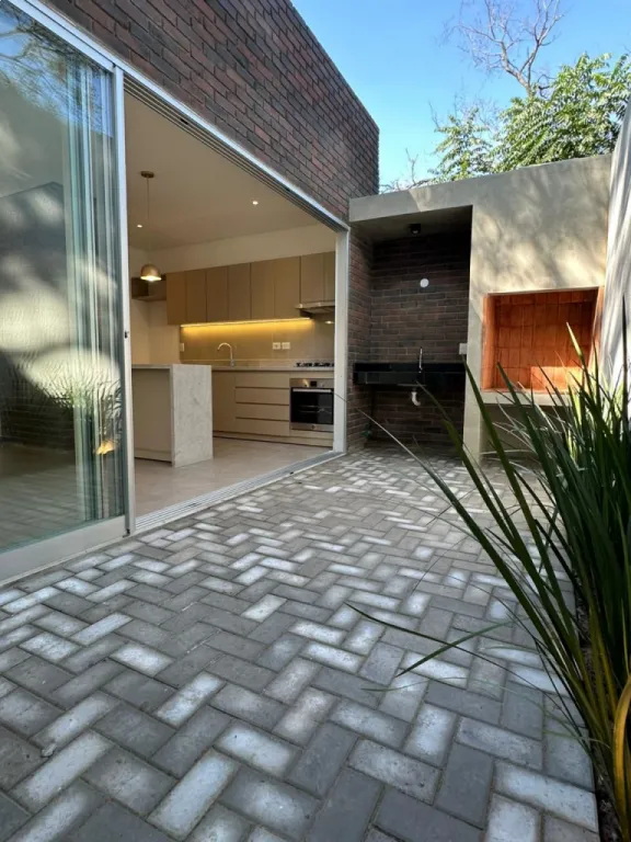 VENDO HERMOSOS CHALETS EN MARIANO ROQUE ALONSO DE 2 DORMITORIOS — foto 2