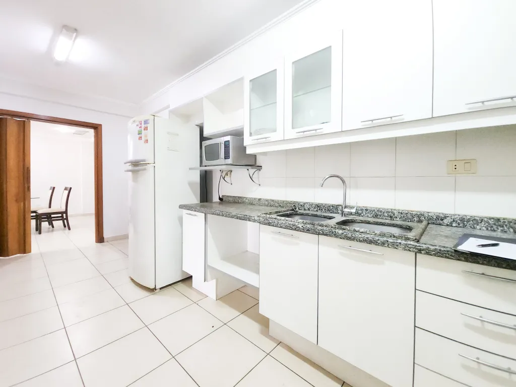 Vendo depto en Edificio Torre del Sol en Las Lomas — foto 2