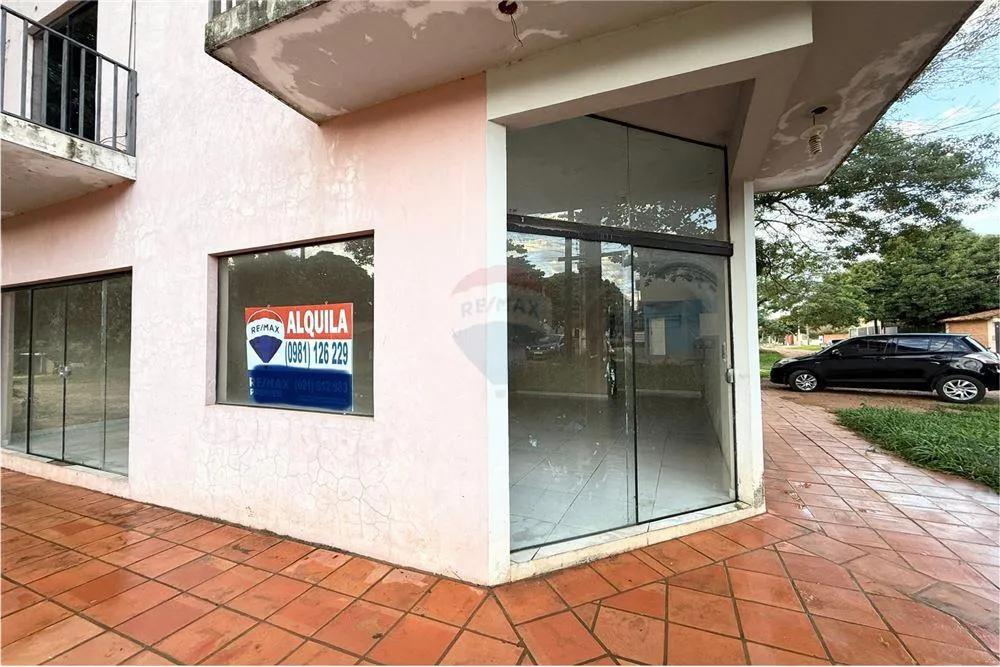 Alquilo salón comercialoficina en esquina — photo 3