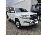 Toyota Land Cruiser 200 VX- Año 2015 (Frente 2019)