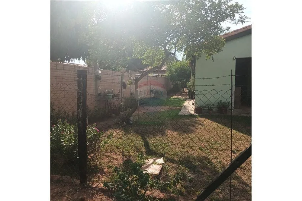 CASA EN VENTA EN LA CIUDAD DE ITAUGUÁ — foto 2