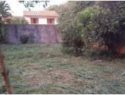 VENDO TERRENO EN BARRIO MBURUCUYA