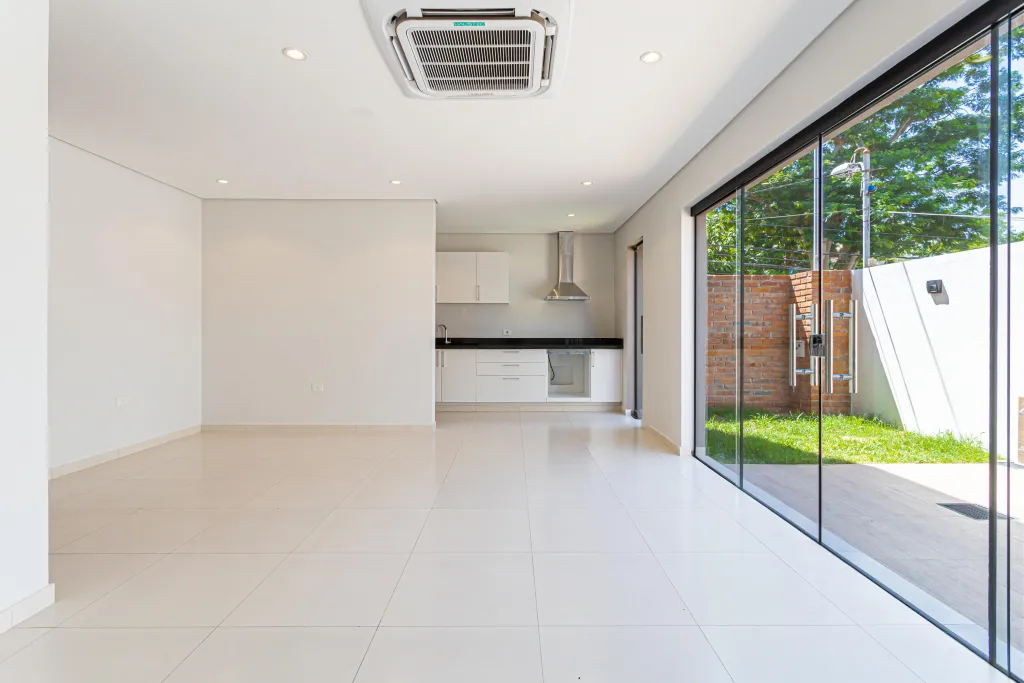 A ESTRENAR! DUPLEX EN LAMBARÉ — foto 2