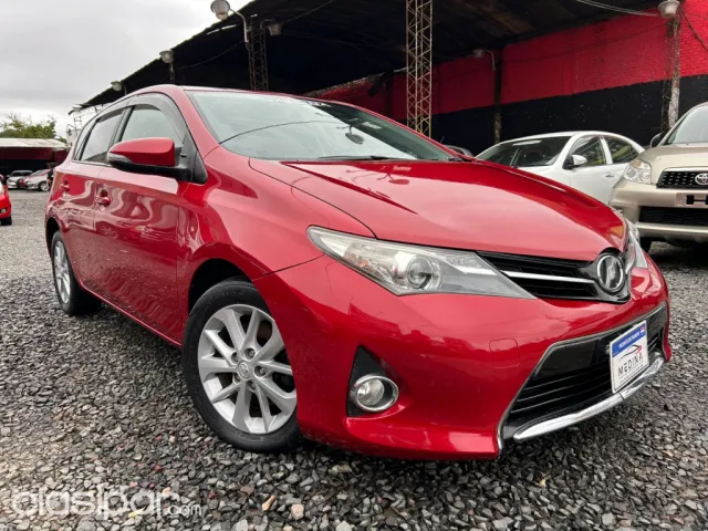 Toyota Auris 2012 - foto 2