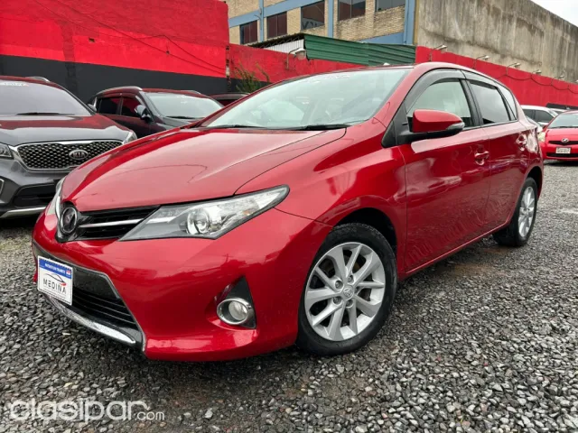Toyota Auris 2012 — foto 3
