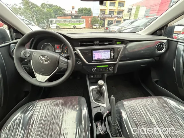 Toyota Auris 2012 — foto 6