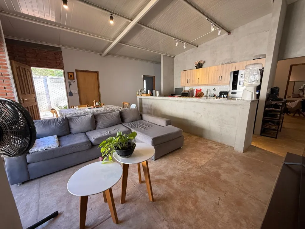 casa hermosa mas terreno en venta zona ruta luque sanber. — foto 3