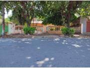 VENDO CASA EN SAN LORENZO