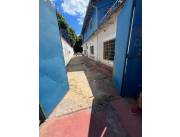 VENDO PROPIEDAD CON CASA A DEMOLER EN FERNANDO DE LA MORA
