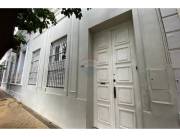 VENDO CASA EN EL CENTRO DE ASUNCION SAN ROQUE