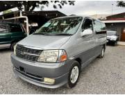 Vendo. Toyota Grand Hiace 2002 recién importado