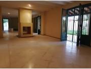 VENDO CASA EN BO. MBURUCUYA, ZONA SUPER RESIDENCIAL