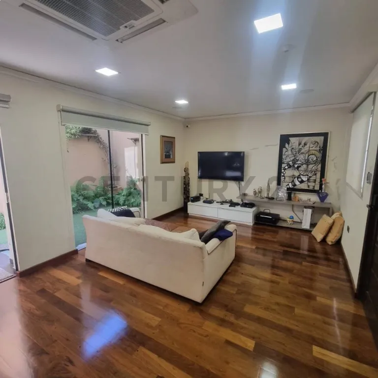 Venta de Casa en Mburucuyá, Asunción — foto 3
