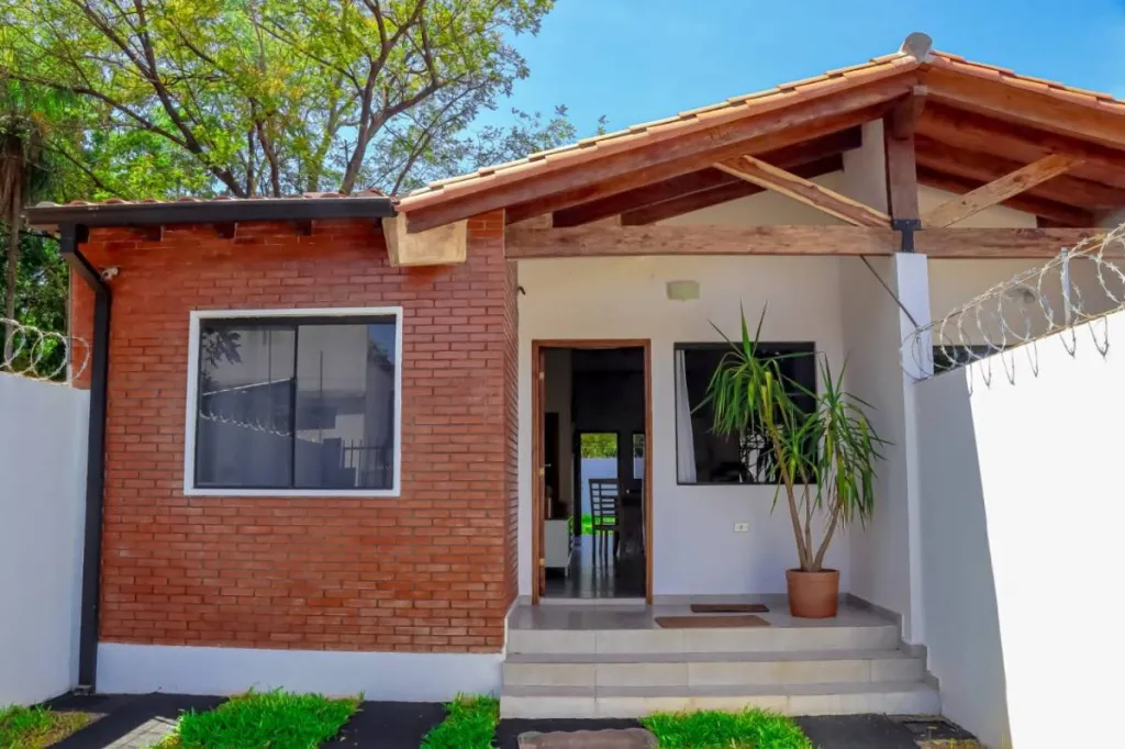 Vendo Chalet Con Patio A Estrenar En Villa Elisa Barrio Sol De America — foto 2