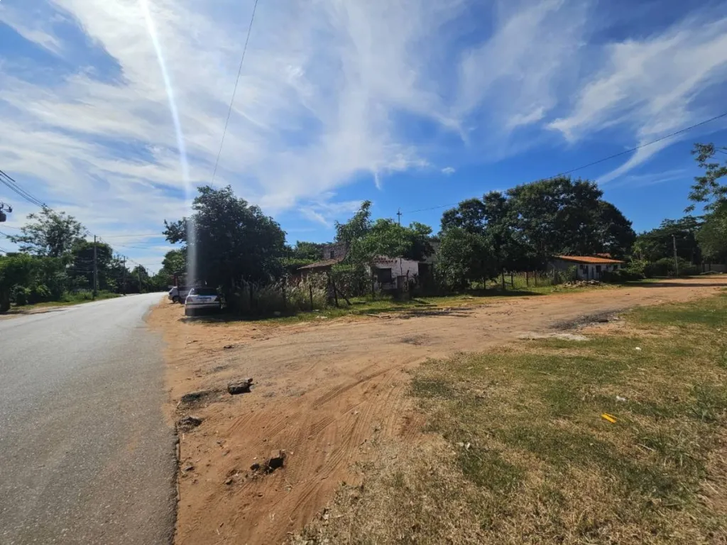 EN VENTA TERRENO EN ESQUINA EN LOMA MERLO — foto 2