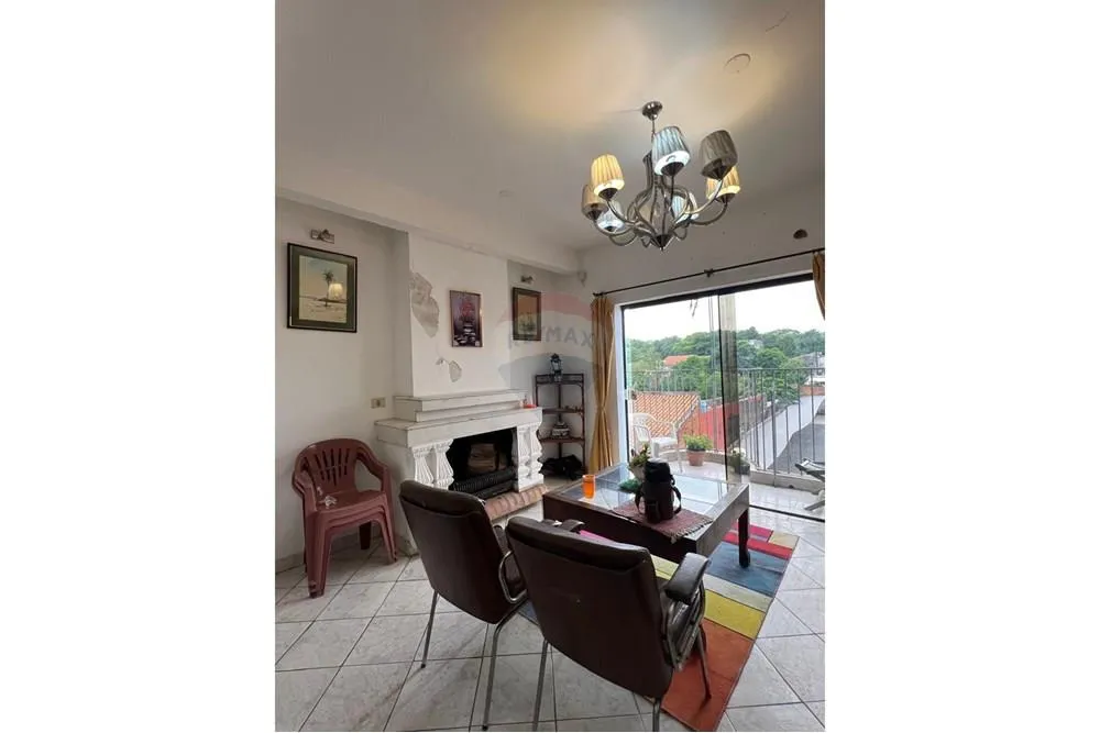 VENDO EDIFICIO CON RENTA ACTIVA EN SAJONIA — foto 2