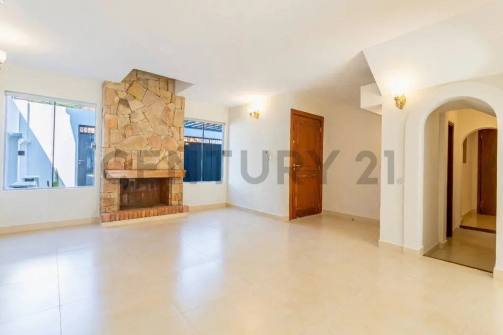 Venta de Casa en Mcal. Estigarribia, Asunción — foto 3