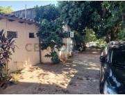 Venta de Terreno con Casa a Demoler en Fernando de la Mora Zona Norte