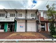 Local comercial ubicado en pleno centro de Encarnación.
