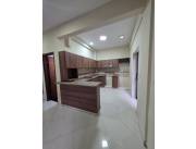 ALQUILO DUPLEX EN LAMBARE