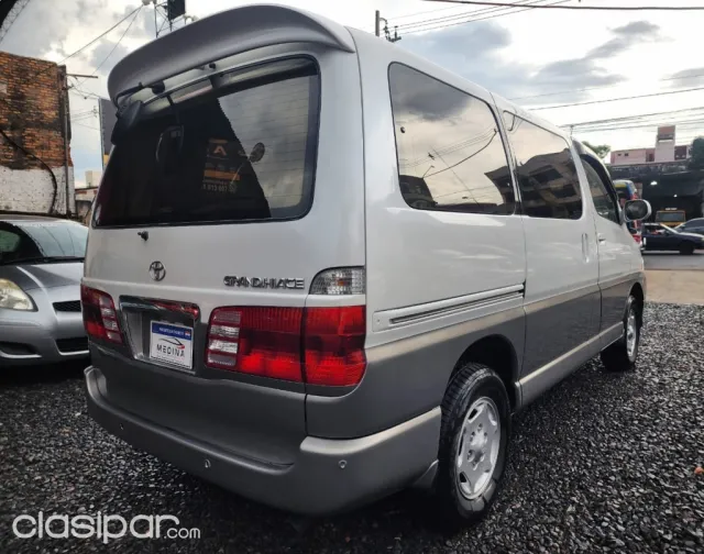 Toyota Gran Hiace 2001 — foto 2