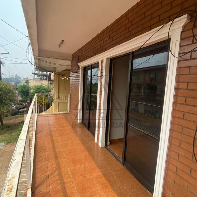 VENDO EDIFICIO EN BARRIO PABLO ROJASCDE — foto 2