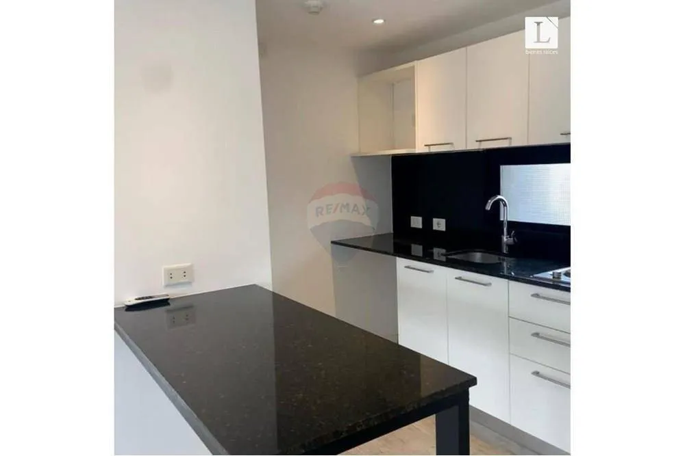 VENDO MONOAMBIENTE EN BARRIO JARA, EDIFICIO SOLANO UBRIQUE — foto 2