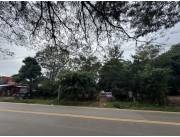 EN VENTA AMPLIO TERRRNO DE 4148 M2 EN LUQUE SOBRE LA AVENIDA CORONEL MARTINEZ.