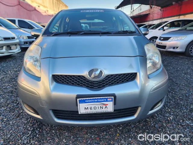 Toyota Vitz 2010 - foto 2