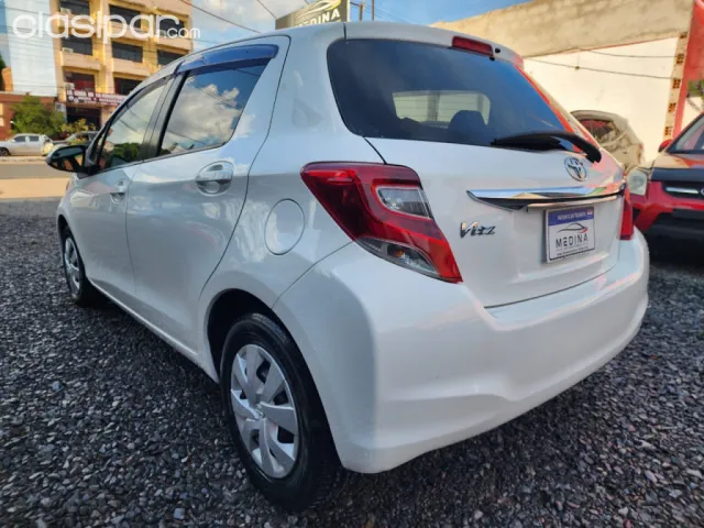 Toyota Vitz 2014 — foto 6