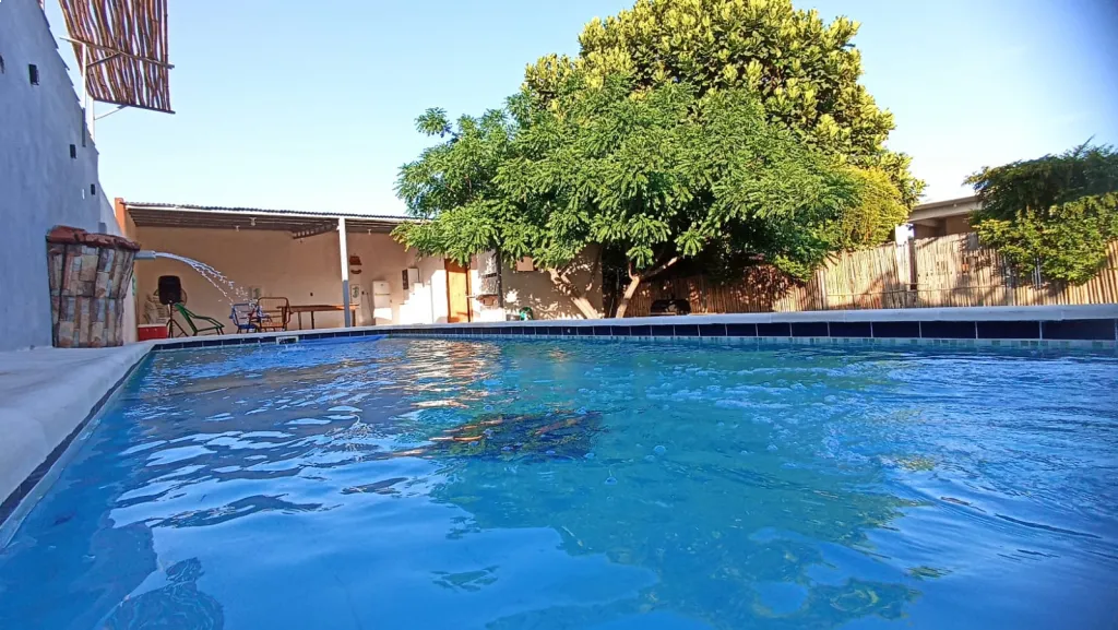 ❗❗REMATO LUJOSA CASA EN CAPIATÁ ❕❕ Dimensiones de 24x31❗ CON PISCINA Y QUINCHO❗❗❕ — foto 3