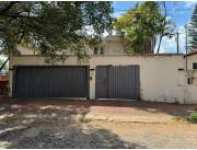 Vendo casa en Bo Mburucuya zona Centro Paraguayo Japonés a cuadras del Shopping del Sol