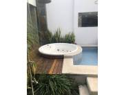 ALQUILO MODERNA CASA AMOBLADA Y EQUIPADA