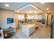 EN VENTA EXCLUSIVA RESIDENCIA EN EL CONDOMINIO LA TRINIDAD V