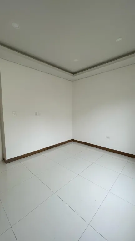 VENDO CASA EN BARRIO CERRADO EN LA CIUDAD LIMPIO — foto 3