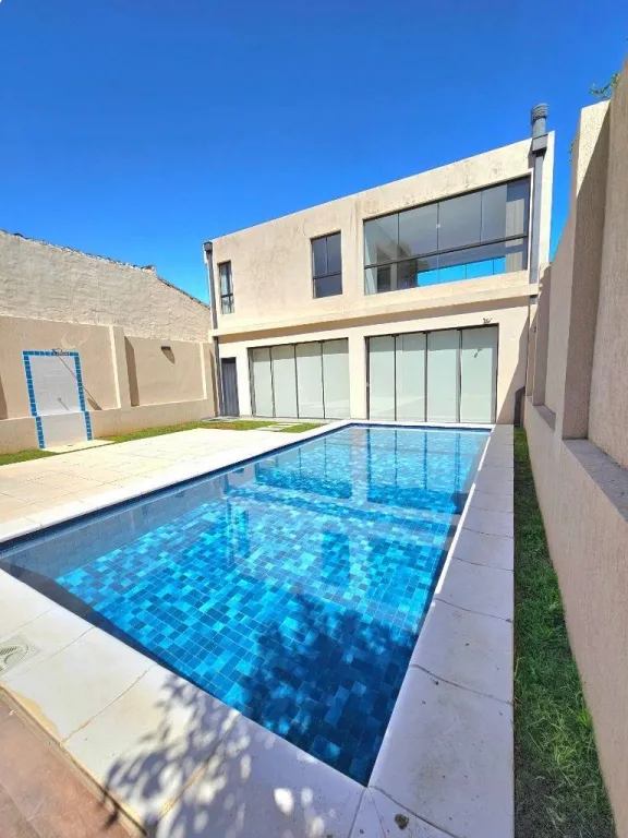 Venta Casa totalmente remodelada y lista para habitar! — foto 2