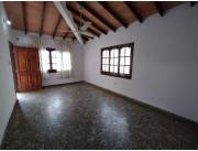 Casa en venta en San Isidro Lambaré