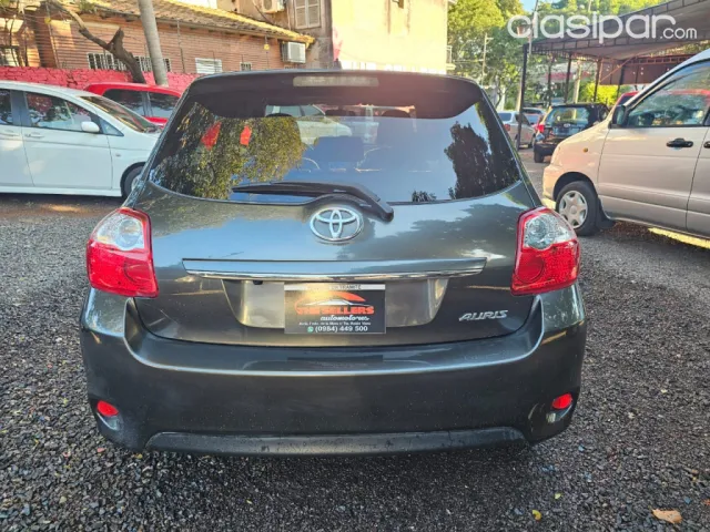 Toyota New Auris 2010 — foto 4