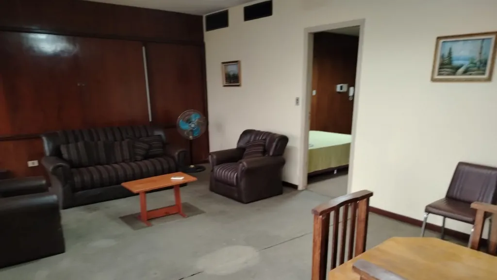 DEPARTAMENTO CÉNTRICO DE 1 DORMITORIO, SEMI AMOBLADO, SIN COCHERA — foto 3