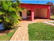 Casa en venta en Hohenau-2 dormitorios,parque y lote de 420m2