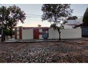 VENDO CASA EN CARMELITAS EN ESQUINA