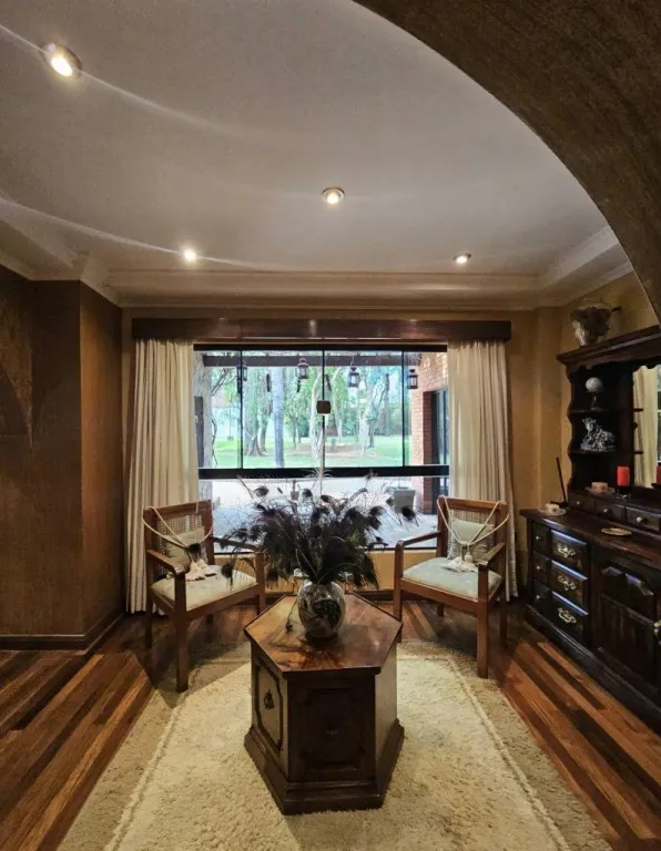 VENDO AMPLIA RESIDENCIA EN SAN LORENZO — foto 2
