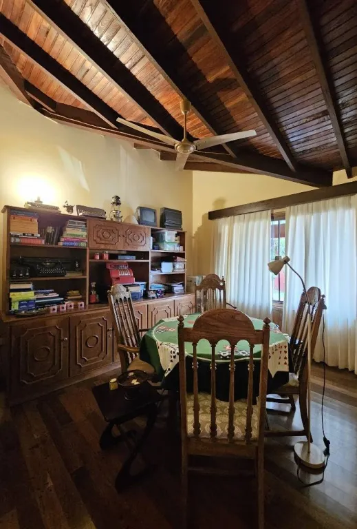 VENDO AMPLIA RESIDENCIA EN SAN LORENZO — foto 3