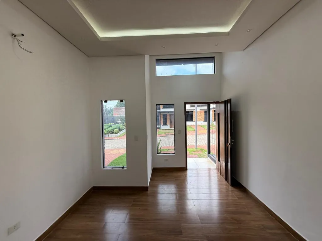 En venta chalet en barrio cerrado — foto 2